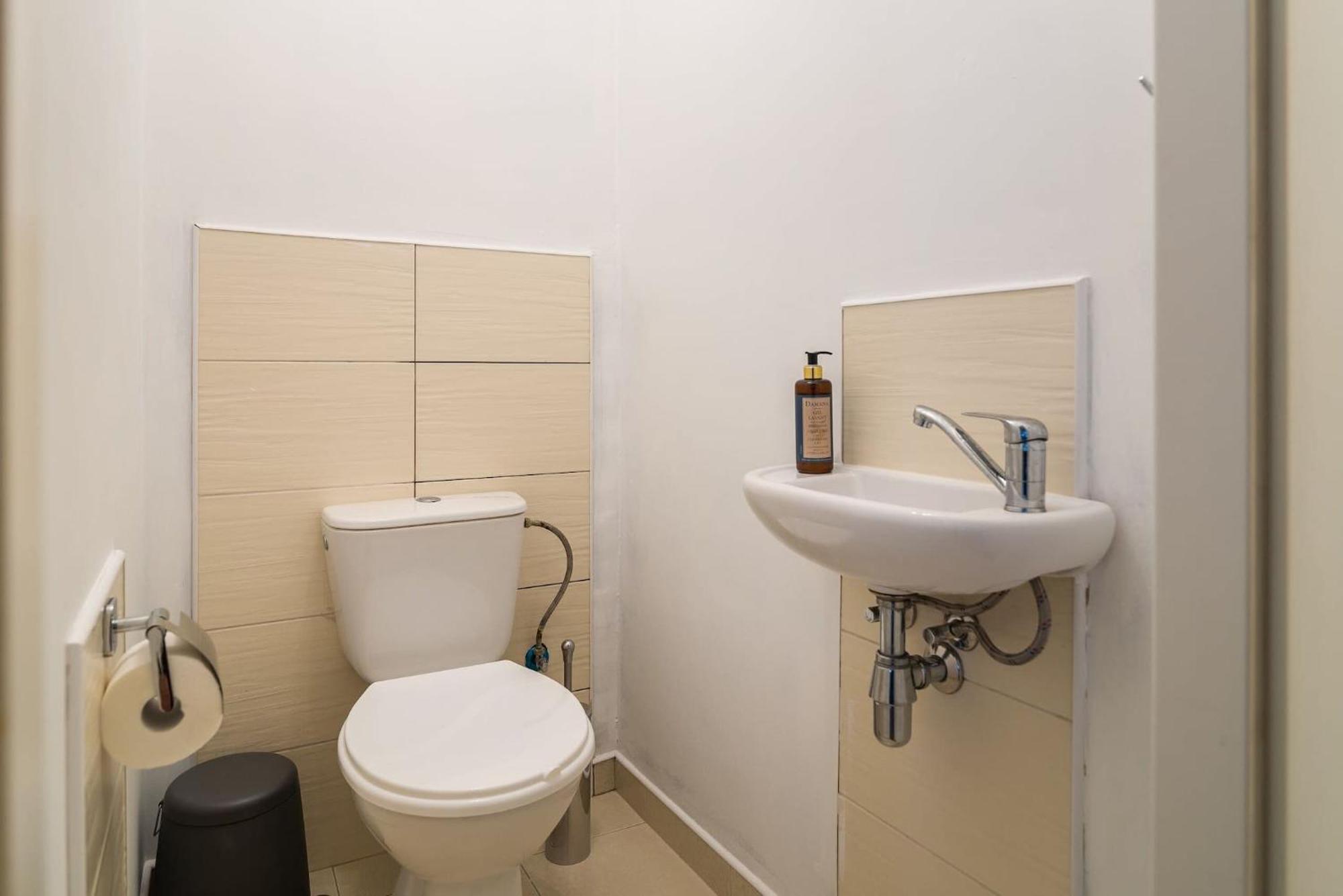 Smolna 8 - Warm Apartment With Balcony By Noclegi Renters Varsóvia Exterior foto